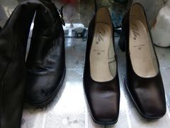 -京伟修鞋洗鞋奢侈品皮具护理店