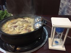 -菌之家·专业纯野生菌火锅·特色炒菌