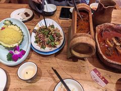 -老滇山寨•云南特色菜•地方菜•民族风情歌舞表演(金碧店)