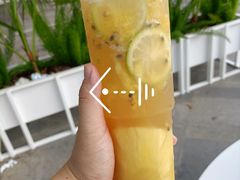 霸气金杯凤梨百香果-奈雪的茶(苏宁广场店)