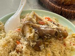 -马尔龙新疆饭店·清真(瑞景店)