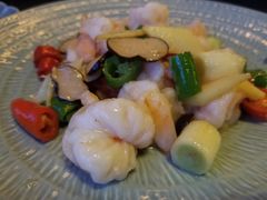 宫爆黑松露虾球-丽江金茂凯悦臻选酒店-滇香馆