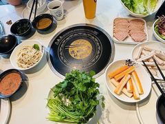 -德林酸菜鱼火锅(南丹店)