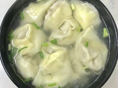 三鲜大馄饨-万寿斋(山阴路店)