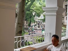 靠窗位-星巴克臻选(广州沙面店)