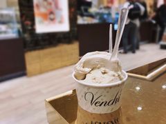 开心果-VENCHI 闻绮(北京国贸商城店)