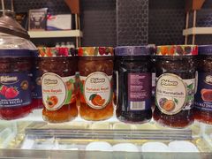 -MADO冰淇淋咖啡馆(淘金店)