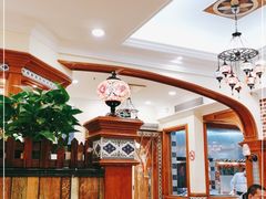 大堂-清真·玛丽亚新疆菜主题餐厅(浙江中路店)