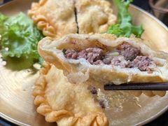 特色牦牛肉馅饼-陀岗美食·云南藏式特色餐厅