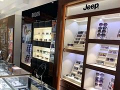 -西南眼镜·蔡司·依视路战略合作店(南街店)