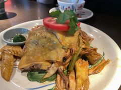 -大头虾越式风味餐厅(光明广场店)