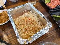 -韩风烤牛肉冷面店