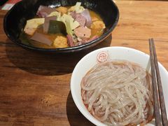 -万记麻辣烫国展总店