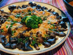 -香巴拉云南餐厅(华莱坞店)