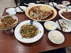 -湖南人家湘菜馆(镇江路店)