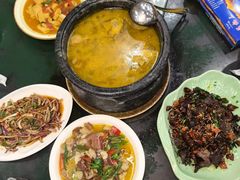 -三锅莊·牦牛肉火锅·香格里拉特色藏餐宴请餐厅(菱角塘路店)