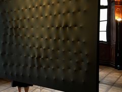 -Nathalie Djurberg与Hans Berg“牛皮纸包裹的月亮”-Prada荣宅当季展览