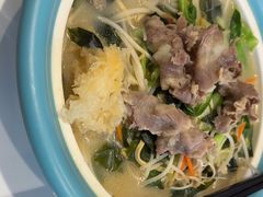 -灵芝妹子海鲜米线(劳动公园店)