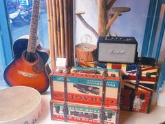 -喵屿·大理花园猫咖