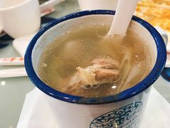 缸缸羊汤-撒拉花儿·新疆菜·清真(太阳宫店)