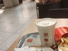 -麦当劳(湖滨路店)