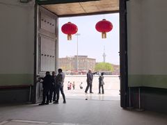 -艾提尕尔清真寺