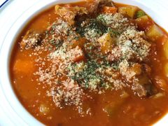 红烩牛腩饭-橘酱餐厅