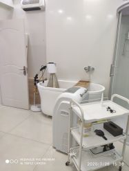 -荟草堂痘肌修护中心