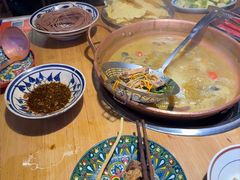 -洱火云南酸菜牛肉火锅(石景山当代商城店)