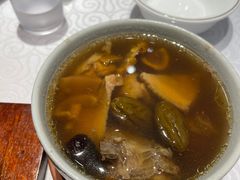 青橄榄响螺汤-小粤楼·怀旧粤菜(万辉国际广场店)