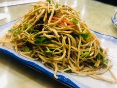 香椿苗拌豆腐丝-同发号饭庄(复兴路店)