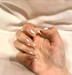 -悦指间美甲美睫