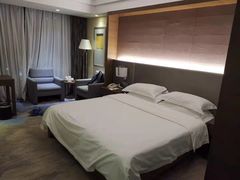 -东方帝景假日酒店