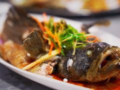 -三亚火车头万人海鲜广场