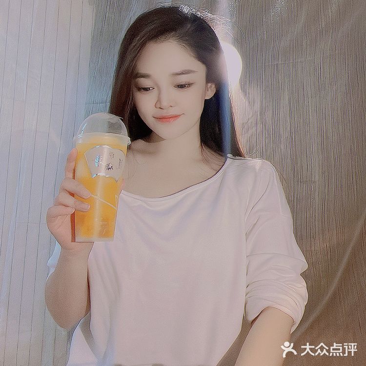 🍊假装在喜茶刚建好的真喜宫里喝大橘。