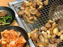 五花肉-肉甲韩国木炭烤肉(新壹街1店)