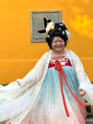 -宝蝶记汉服体验馆