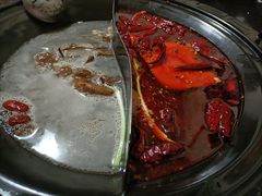 -宽板凳老灶火锅(簋街店)