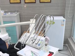-上海仁爱医院口腔科 · 种植