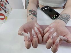 -斯馨·健康美甲美睫