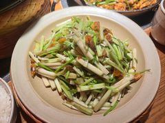 -吃饭皇帝大土家民族菜(荟聚店)