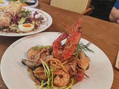 -Mark&Mars Restaurant