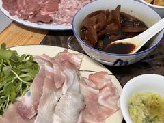 -华哥新鲜猪精品美食