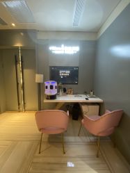 -苑苑vbeauty科技美容SPA