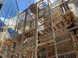 -PIPIKINGDOM皮皮王国欢乐号(欢乐海岸购物中心店)