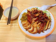 -瑞霖·隆江猪脚饭
