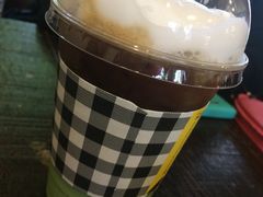 -莓园冰淇淋店