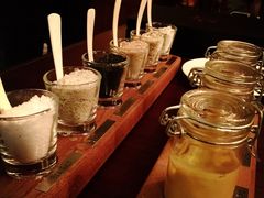 -恰餐厅及酒吧 CHAR Bar & Grill (北京丽都皇冠假日店)