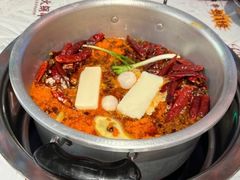 -大芊金重庆串串火锅(南京路店)