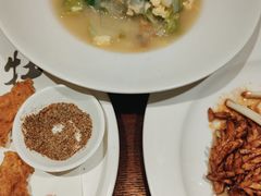 -湖畔鲁菜·二十年老字号餐厅(大明湖店)